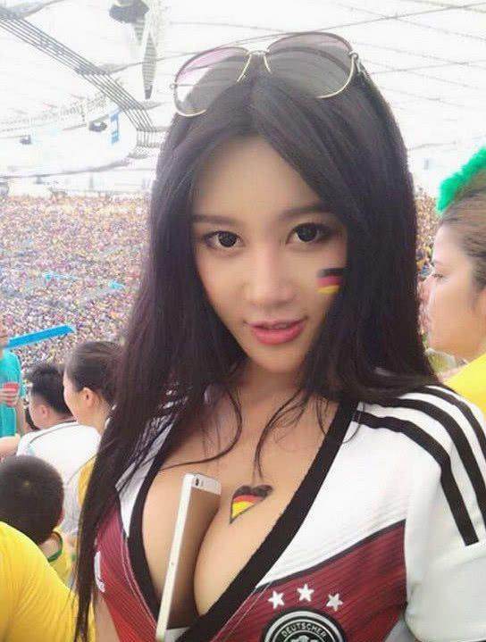 中国足球女球迷身材,中国女球迷漂亮