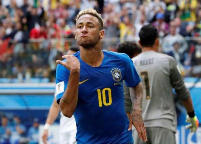 内马尔换了个发型减少被铲几率,内马尔的新发型真好看