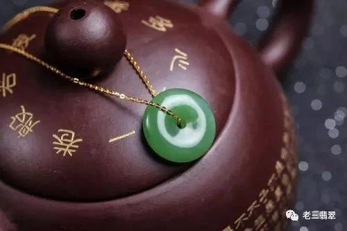 翡翠护身符平安扣,翡翠平安扣现代设计