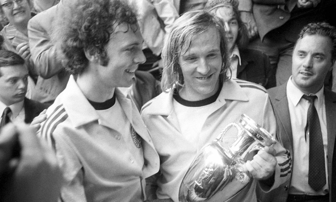 穆勒厄齐尔拉姆施泰因,穆勒厄齐尔克罗斯