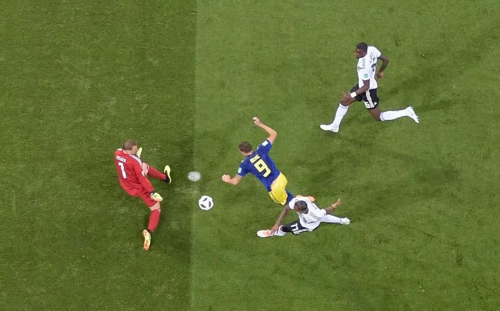 克罗斯绝杀瑞典的难度有多高,克罗斯绝杀瑞典诺伊尔的反应