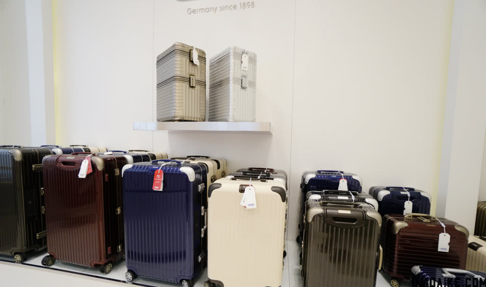 捷克布拉格买RIMOWASalsaAir26寸皇家红，SPORT系列货很齐