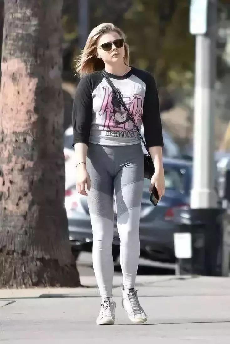 胯宽腰粗适合怎么穿,肩宽胯宽骨架大的女生怎样穿衣