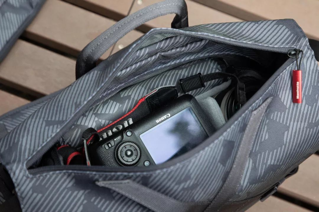 和变形金刚照相,婚纱和变形金刚