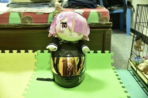 最便宜的碳纤维头盔全盔多少钱,nitek碳纤维头盔怎么样