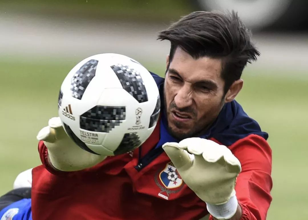 背负梦想和责任继续前行,背负梦想负重前行