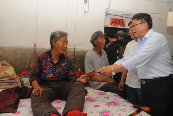 情系家乡造福桑梓,情系家乡助力乡村振兴奉献爱心