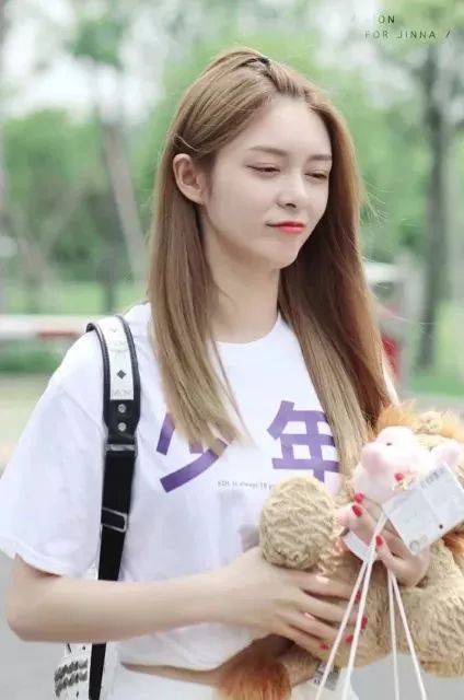 2020年短发减龄发型显脸小,显头小脸小减龄的发型短发