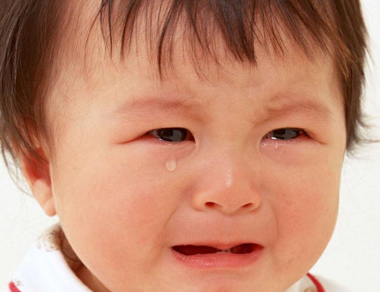 宝宝起痱子了怎么快速消除,小儿长痱子的最快治疗方法