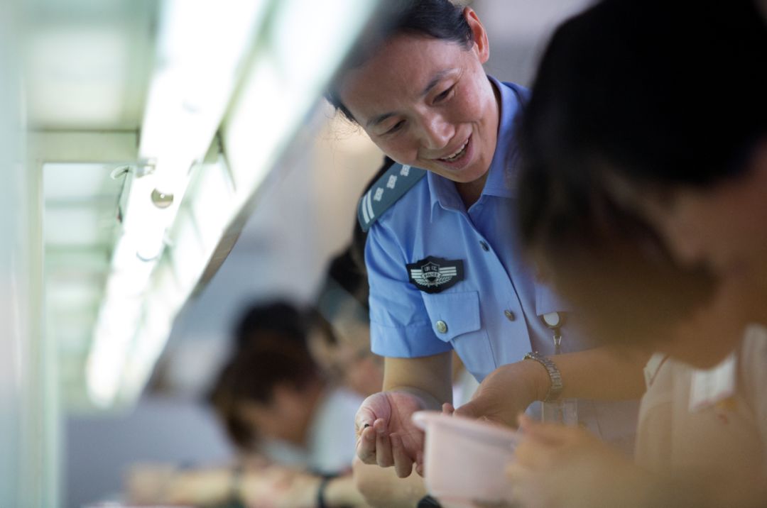 身价千亿女老板后续,身价近亿的女老板