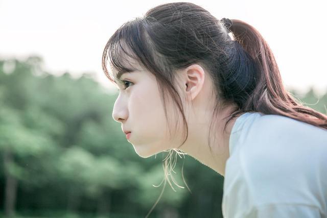 干工地的大学生有出路吗,为什么大学生干工地工资还这么低