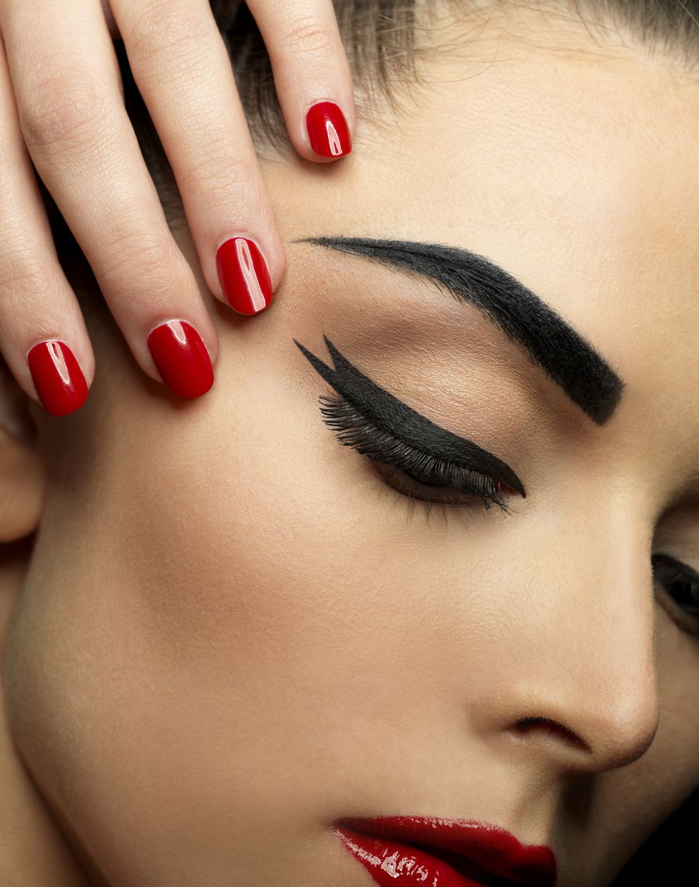 出门不尴尬的眉毛画法,出门发现妆没化均匀怎么办