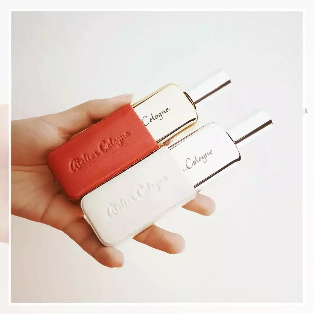 外国女的加油站视频,法国丝芙兰美女