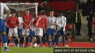 c罗的电梯球有多可怕,c罗的落叶球绝技