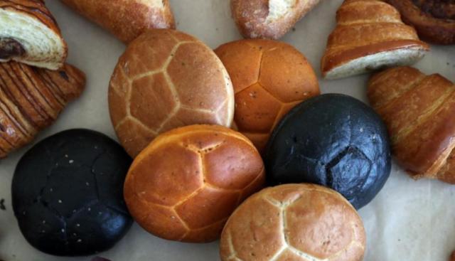 梅西竟是梅菜西兰花？C罗谐音“吸螺”！国足这道菜简直黑暗料理