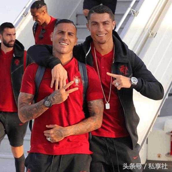 足球界那些帅到爆的发型,足球球星发型中长发