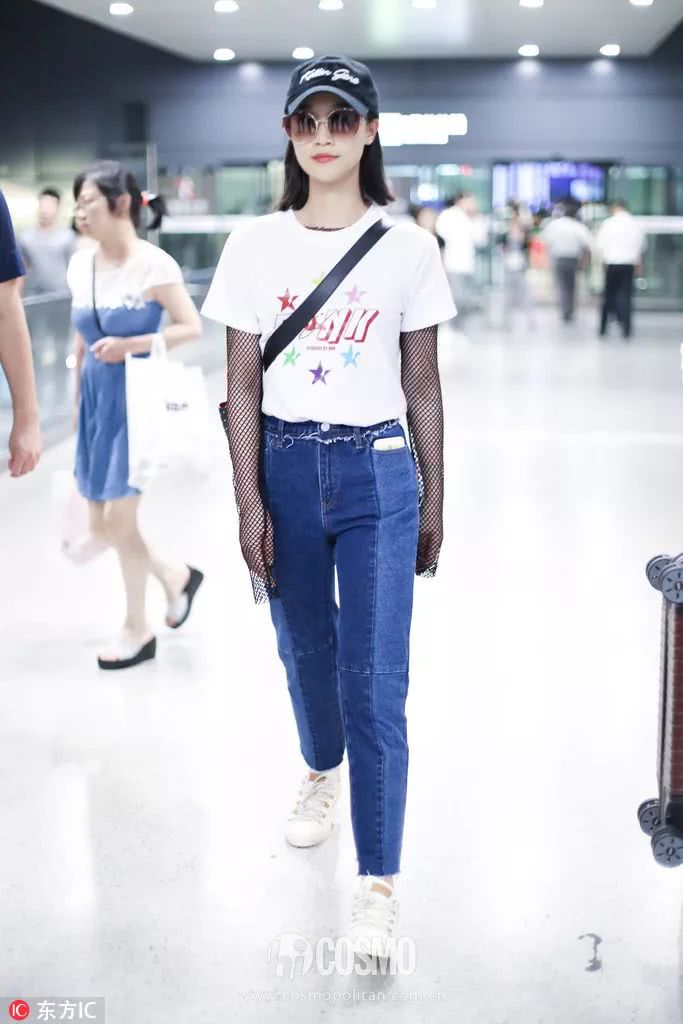 我必须穿最fashion的运动装看我“男票”踢球