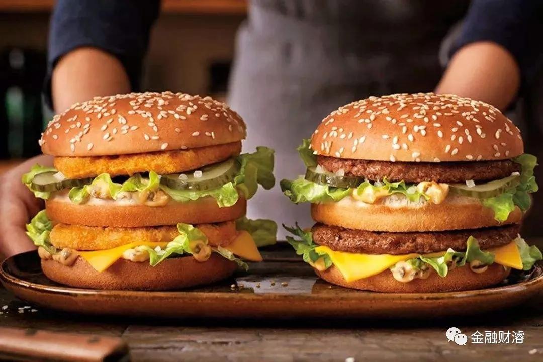 股票交易窗口,股市交易大厅门前的地摊经济