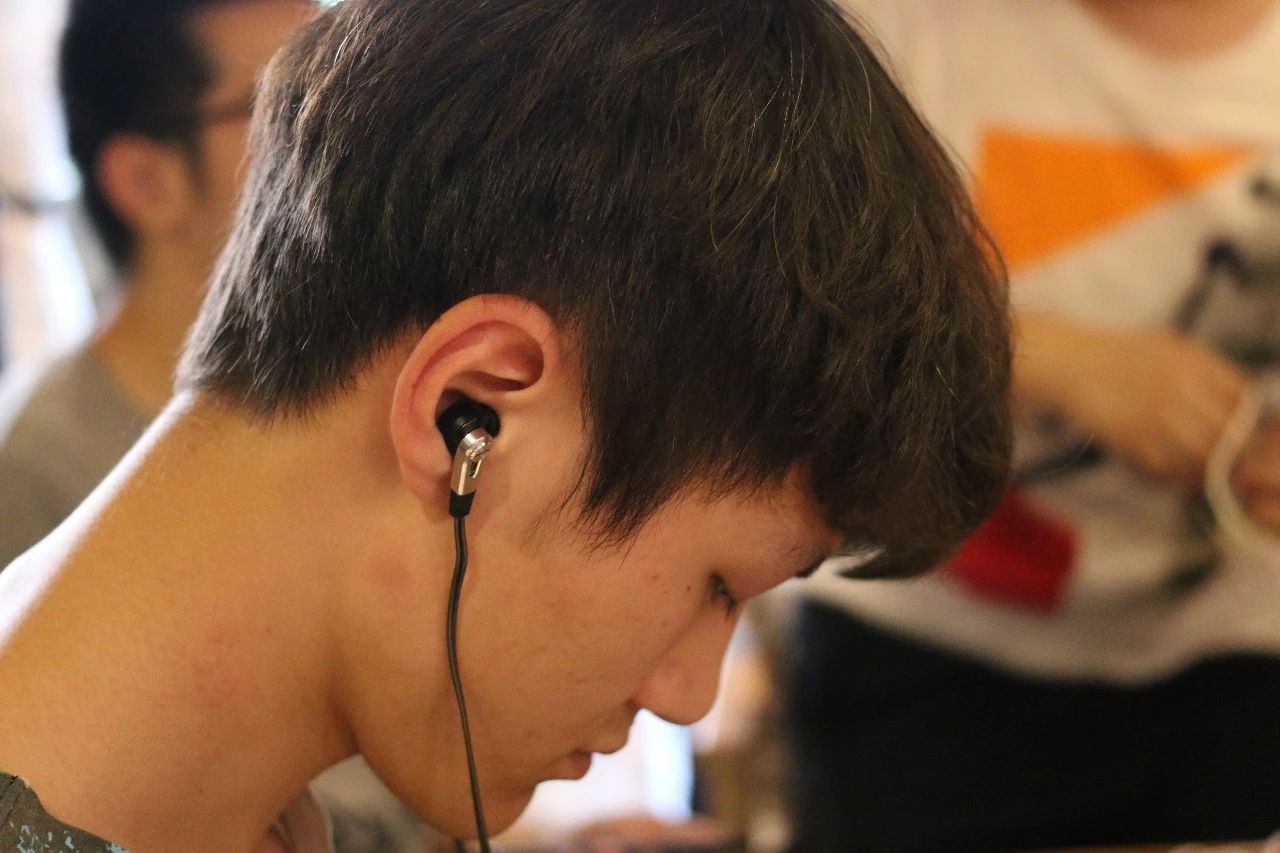 时隔两年多的聚会,时隔两年的聚会