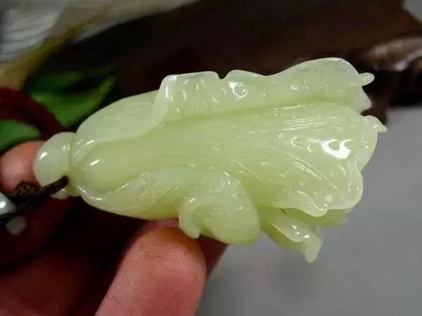 一块白和田玉,一块羊脂白玉图片