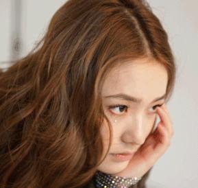 学会101小姐姐的亮片妆，稳站PARTYC位！