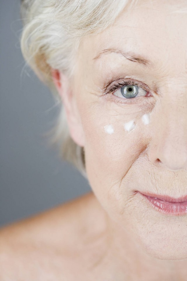 怎样去除鱼尾纹最有效的方法,怎么简单快速的去除鱼尾纹