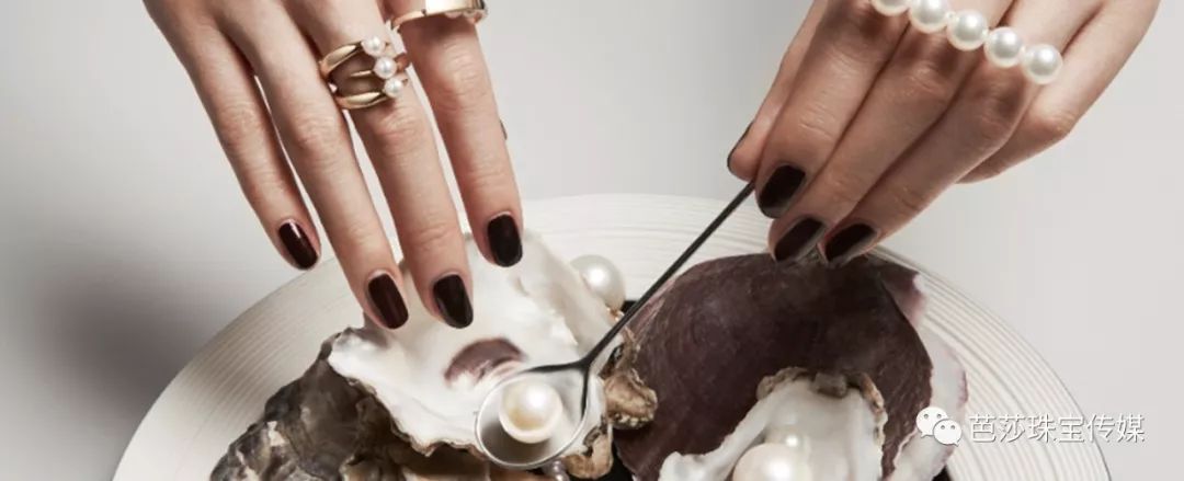 朴信惠的珠宝箱｜朴姐姐出游日本，珠宝盒里都装了哪些扮靓装备？