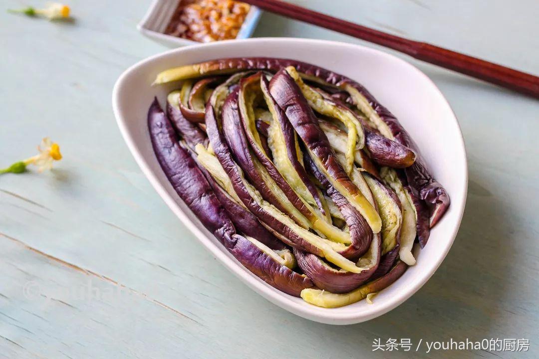 为什么茄子烧出来不软,为什么茄子蒸出来不软还变色了