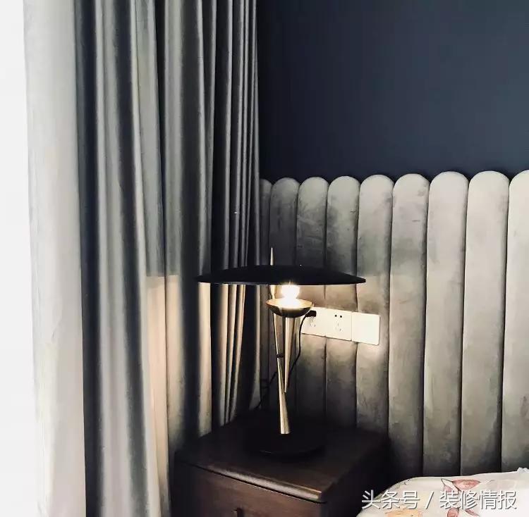 掉灰严重的墙怎么拯救,最实用最大气的卧室背景墙