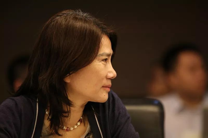 雷军和董明珠的赌局是如何开始的,董明珠与雷军10亿赌局已分胜负