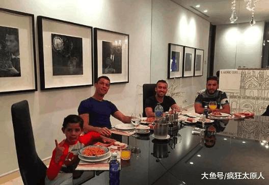 绝代双骄梅西和c罗谁漂亮,欧冠别墅梅西c罗