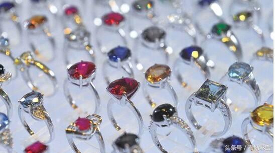 泰勒彩宝:去宝石的原产地买宝石的几大误区不知多少人中招过