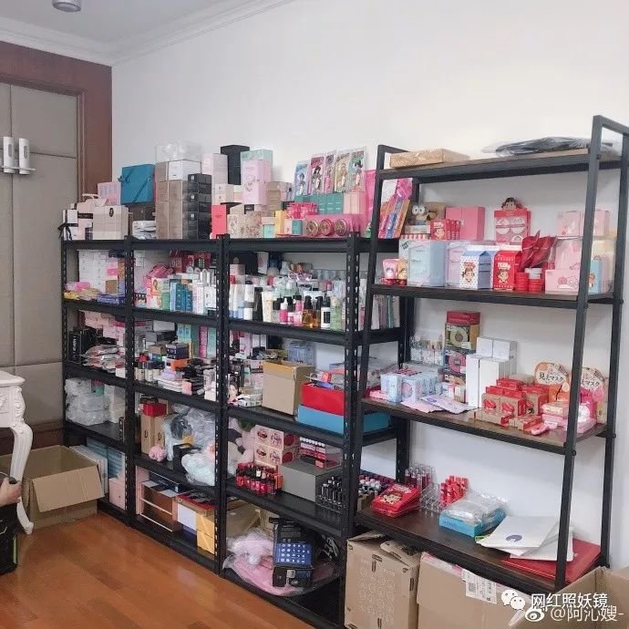 张辛苑化妆台图片,张辛苑美妆