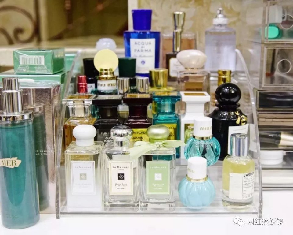 张辛苑化妆台图片,张辛苑美妆