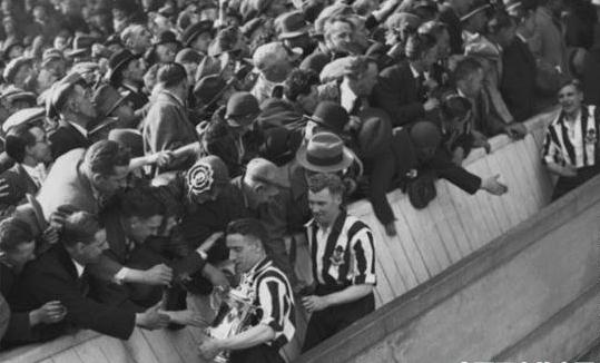 几张老照片,十年前足球经典瞬间