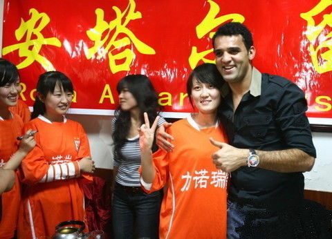 女生看世界杯到底在看什么,女人看世界杯看的是颜值