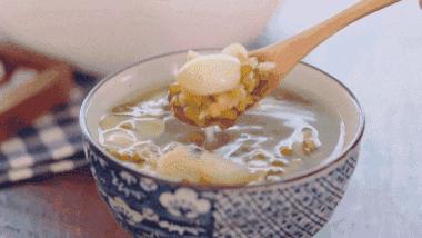 当绿豆汤变成“红豆汤”，营养损失大！学会一招，喝纯正绿豆汤
