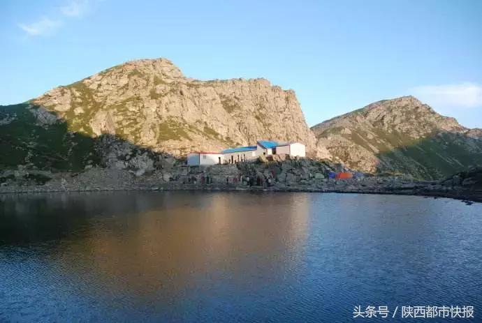 瑗垮畨椹村弸鐧诲北浜嬩欢,涓夐┐鍙嬪湪澶櫧灞辫嚜鐒朵繚鎶ゅ尯閲庢吵