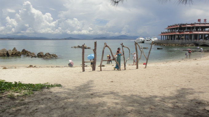 sanya天之涯，海之角我们来了