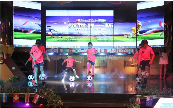 观球活动在肥仔虾庄举行,享啤酒小龙虾共度世界杯狂欢夜