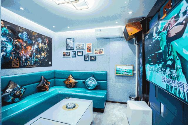 这该是佛山最独特的足球Pub,送完半打科罗娜还送鸡尾酒你点睇?