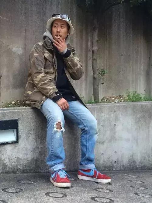 几百块的板鞋，但也是各大品牌的联名宠儿