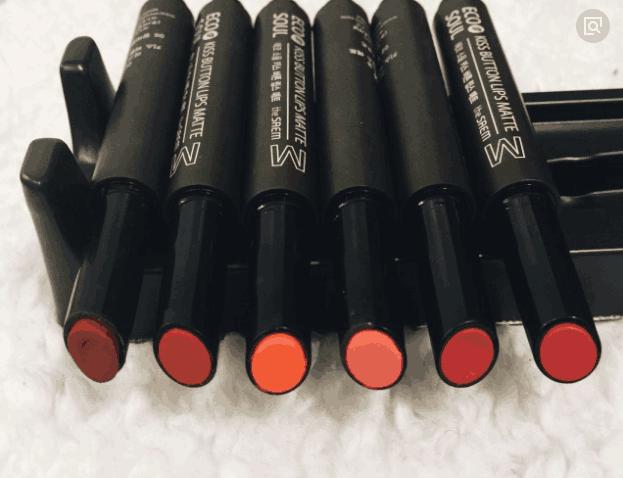 买一百支口红,一百块阿玛尼