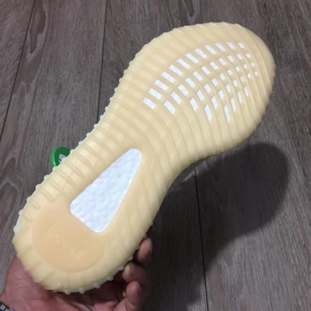 阿迪达斯yeezy350纯原,阿迪达斯yeezy350v2