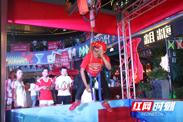 世界杯百威最佳呈现,百威2018世界杯嘉年华长沙