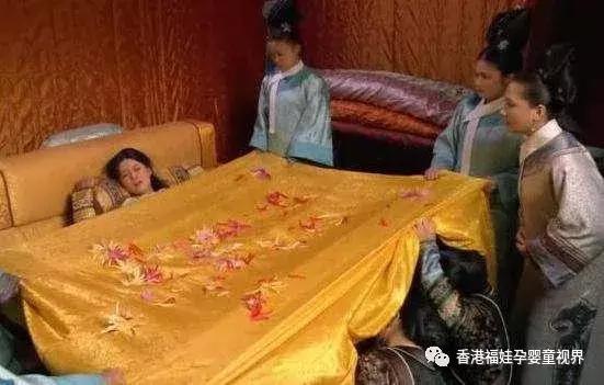 古人怎么生孩子的,古人蹲着生孩子