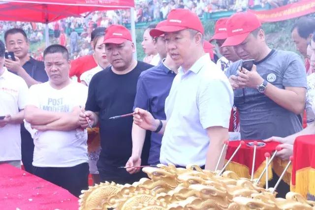 芜湖东易日盛龙舟节,东易日盛划龙舟