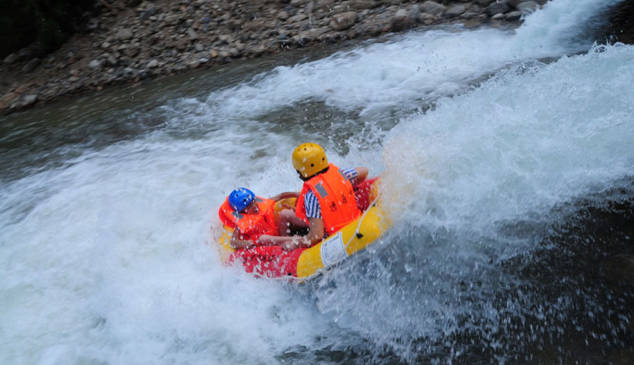 天台涂鸦村附近有哪些景点,天台峡谷漂流