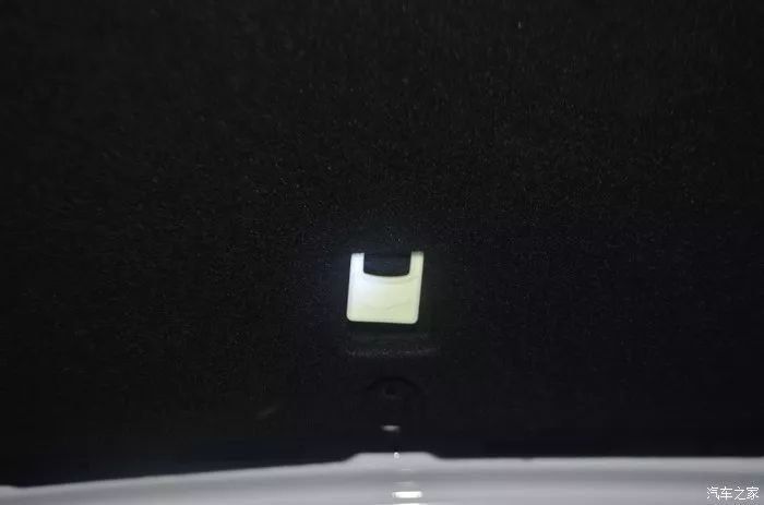 360度四路全景流媒体后视镜安装,多功能流媒体后视镜安装过程