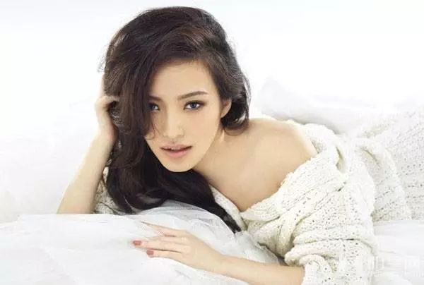 自己用手机拍写真怎么拍出高级感,摄影技巧如何拍摄高质量数码照